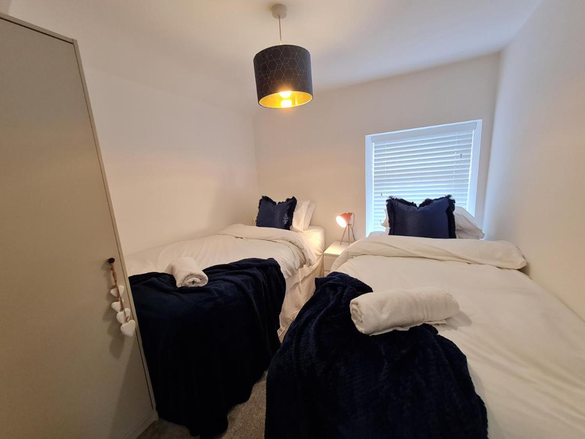 Perfect Location 3 Bed Serviced Apartment With Bike Storage For Bpw. Close To Brecon Beacons ميرثير تيدفيل المظهر الخارجي الصورة