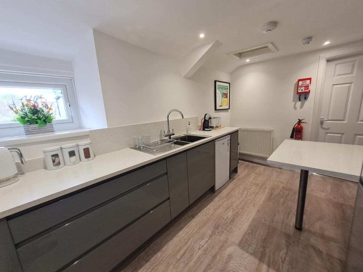 Perfect Location 3 Bed Serviced Apartment With Bike Storage For Bpw. Close To Brecon Beacons ميرثير تيدفيل المظهر الخارجي الصورة