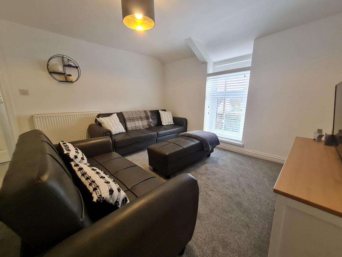Perfect Location 3 Bed Serviced Apartment With Bike Storage For Bpw. Close To Brecon Beacons ميرثير تيدفيل المظهر الخارجي الصورة