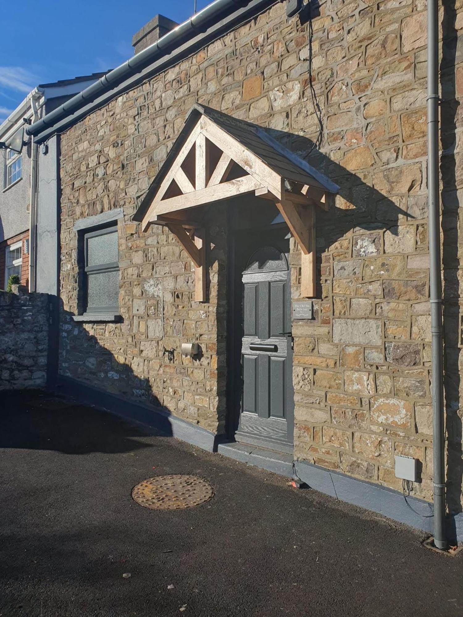 Perfect Location 3 Bed Serviced Apartment With Bike Storage For Bpw. Close To Brecon Beacons ميرثير تيدفيل المظهر الخارجي الصورة